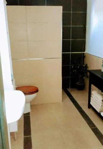 게스트하우스 From 2